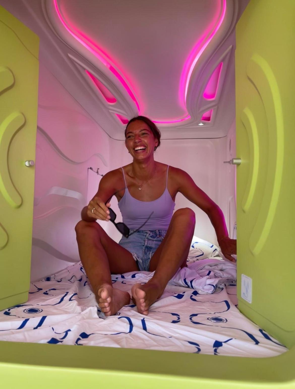 Pupa House - Capsule Hotel - Adults Only تاماريندو المظهر الخارجي الصورة